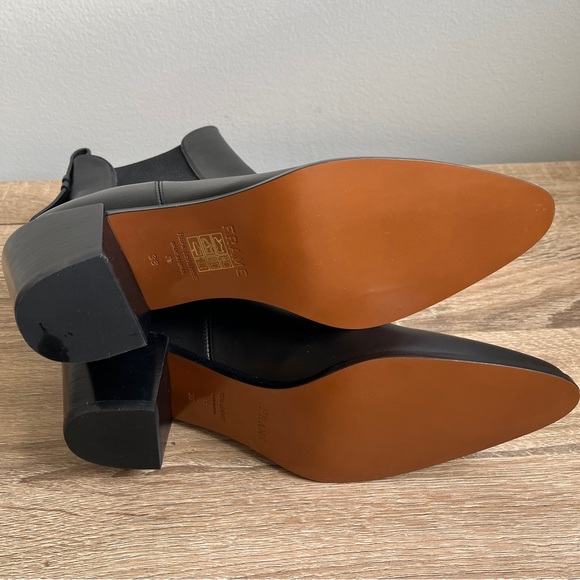 Frame Le Lexington Black Boots Chelsea Bootie Sleek Ankle Boot 7.5 NEW NWT - Picture 7 of 9